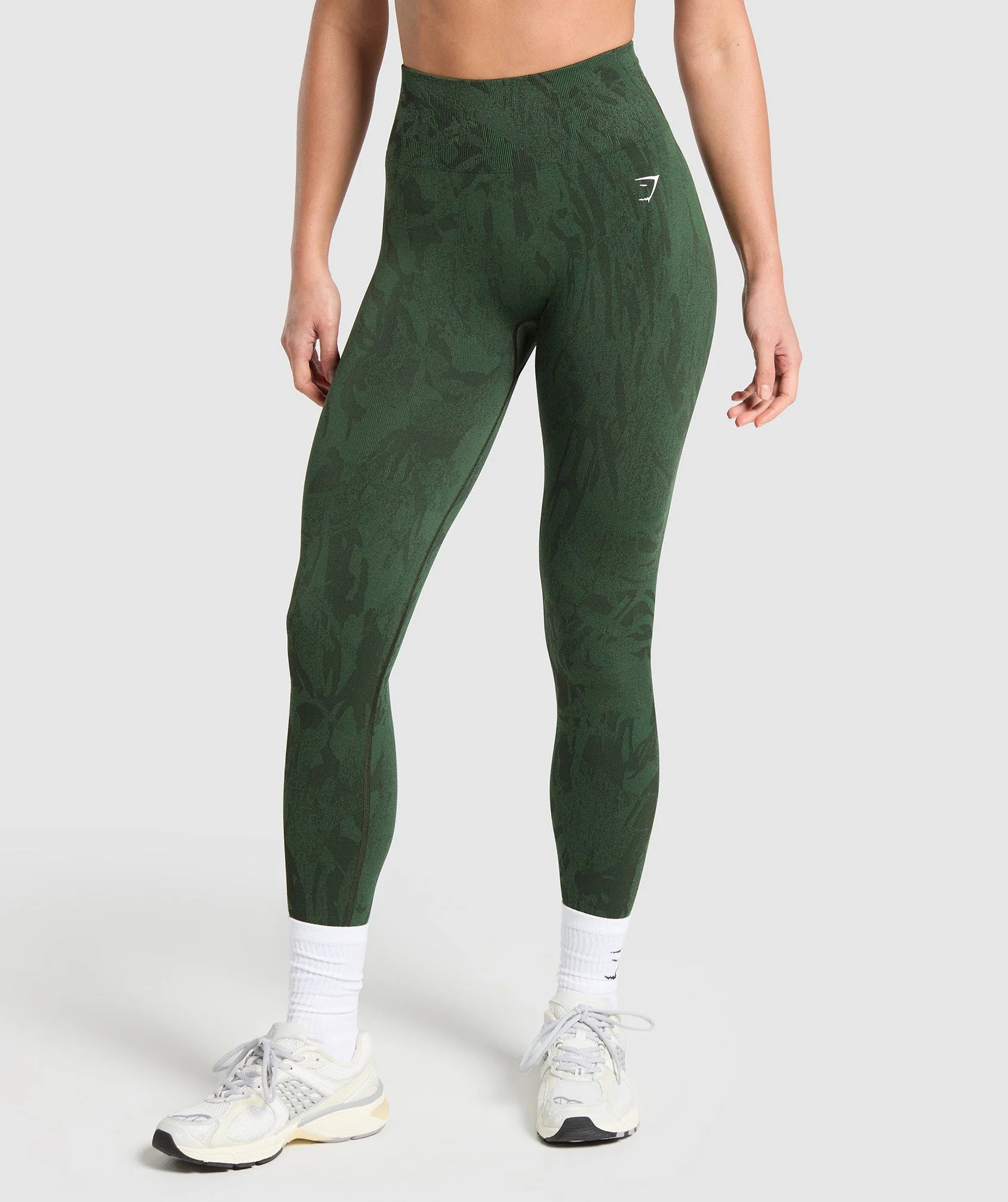 color-trail-green-classic-green