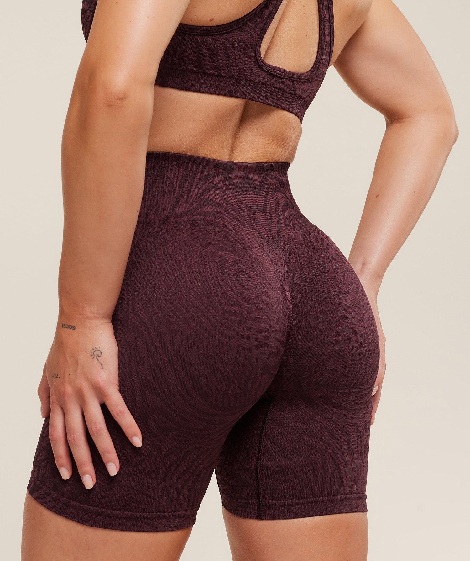 Adapt Animal Seamless Shorts - Cherry Purple/Reset Pink