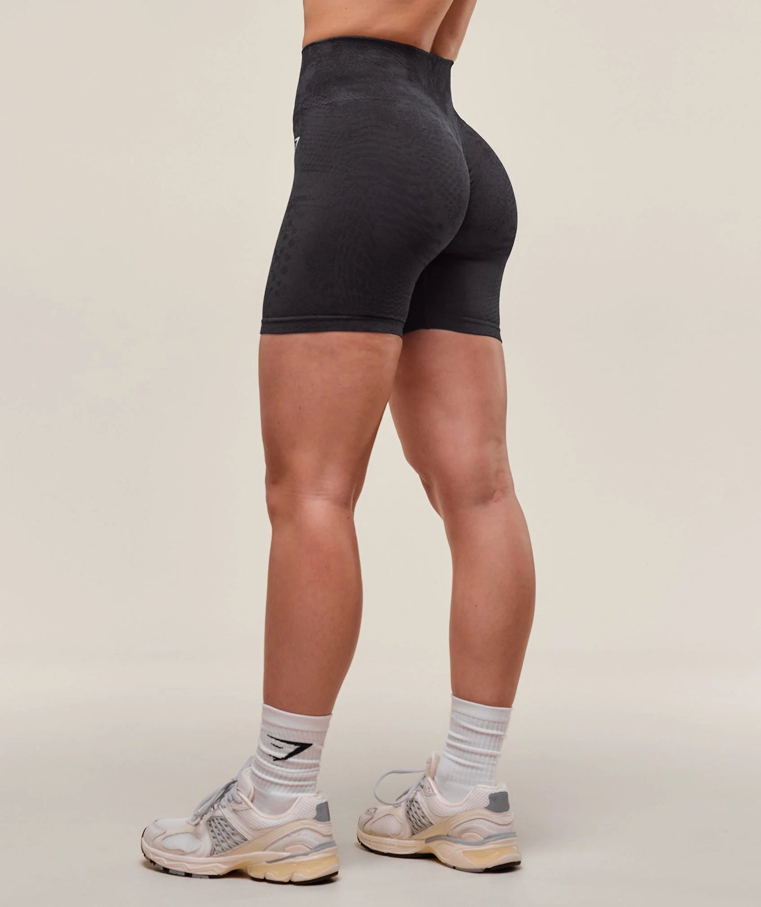 Adapt X Whitney Animal Seamless Shorts - Asphalt Grey/Black