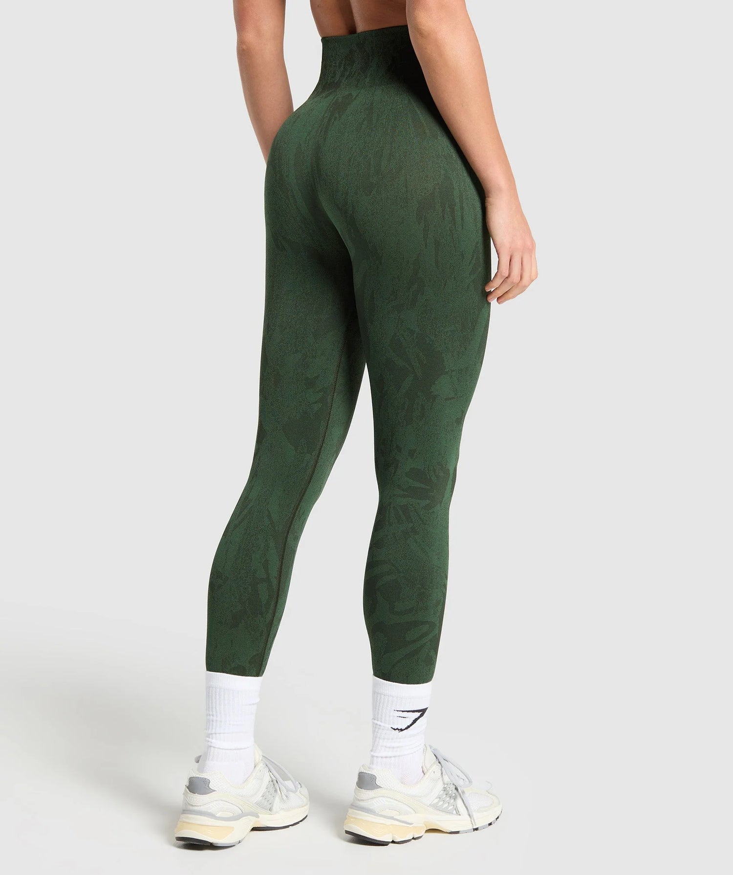 color-trail-green-classic-green
