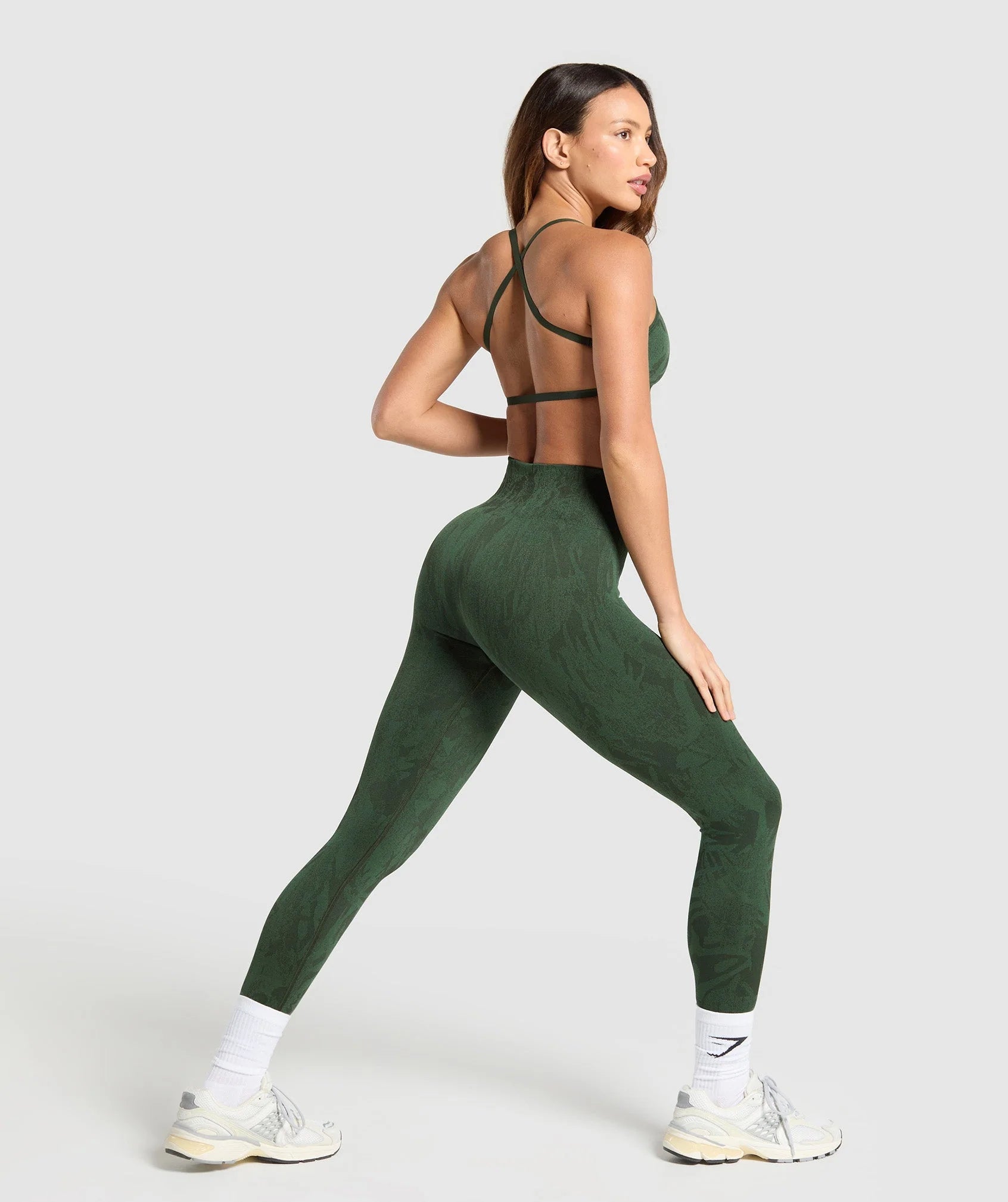 color-trail-green-classic-green