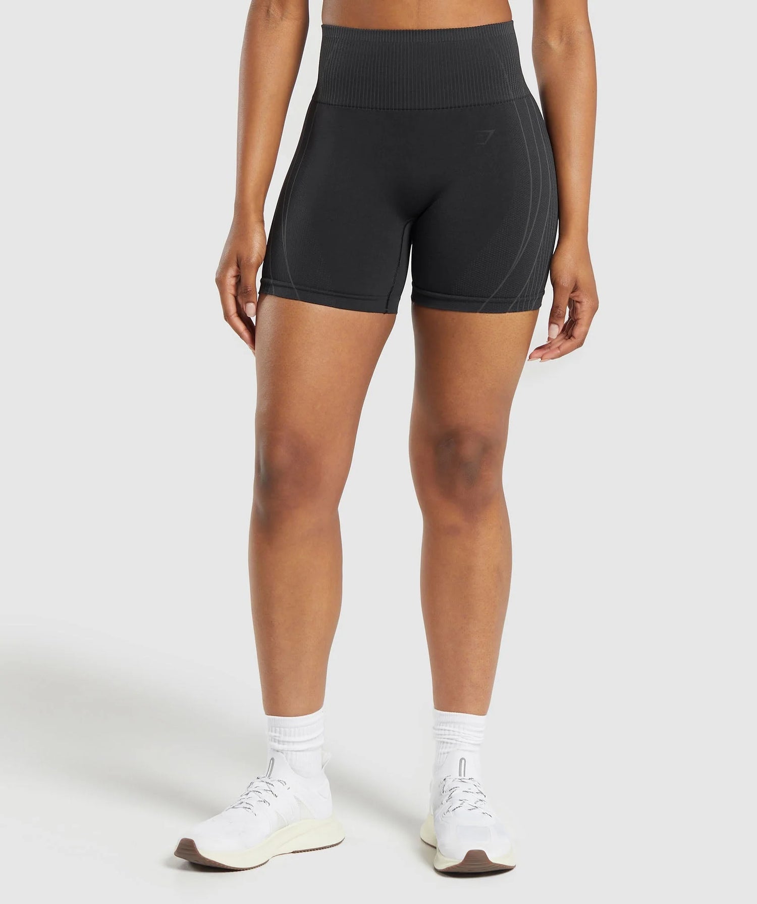 Contour Heart Seamless Shorts - Black