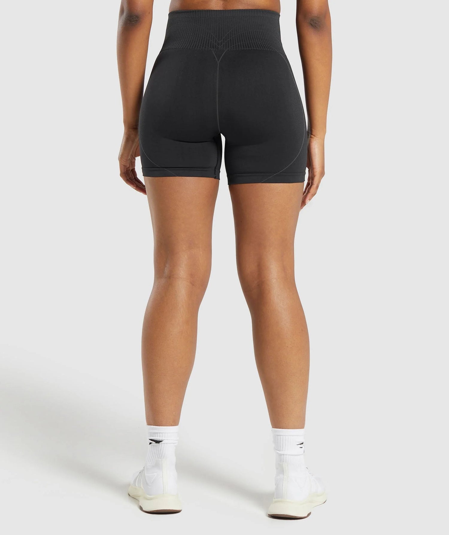 Contour Heart Seamless Shorts - Black