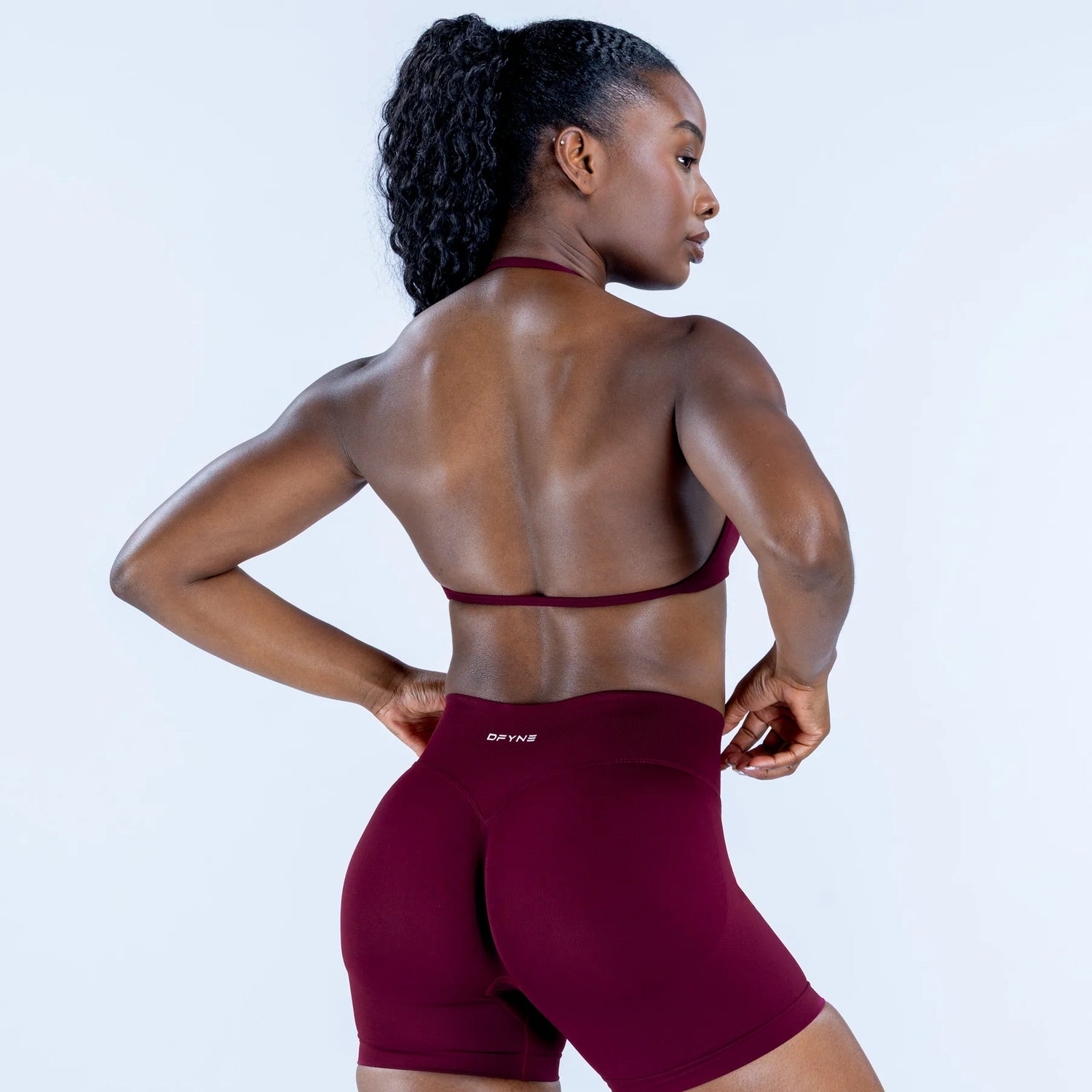 Impact Strappy Bra - Winter Berry