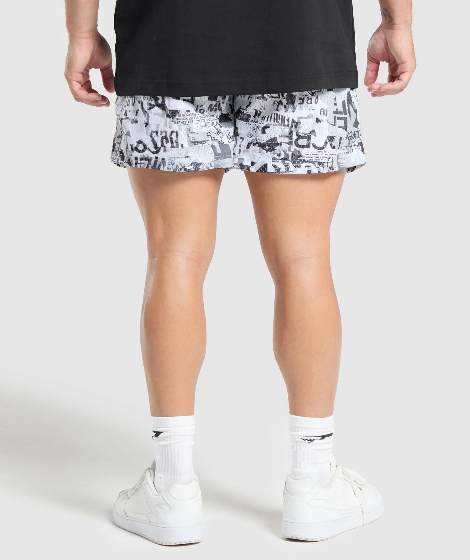 Printed Mesh 5" Shorts - White