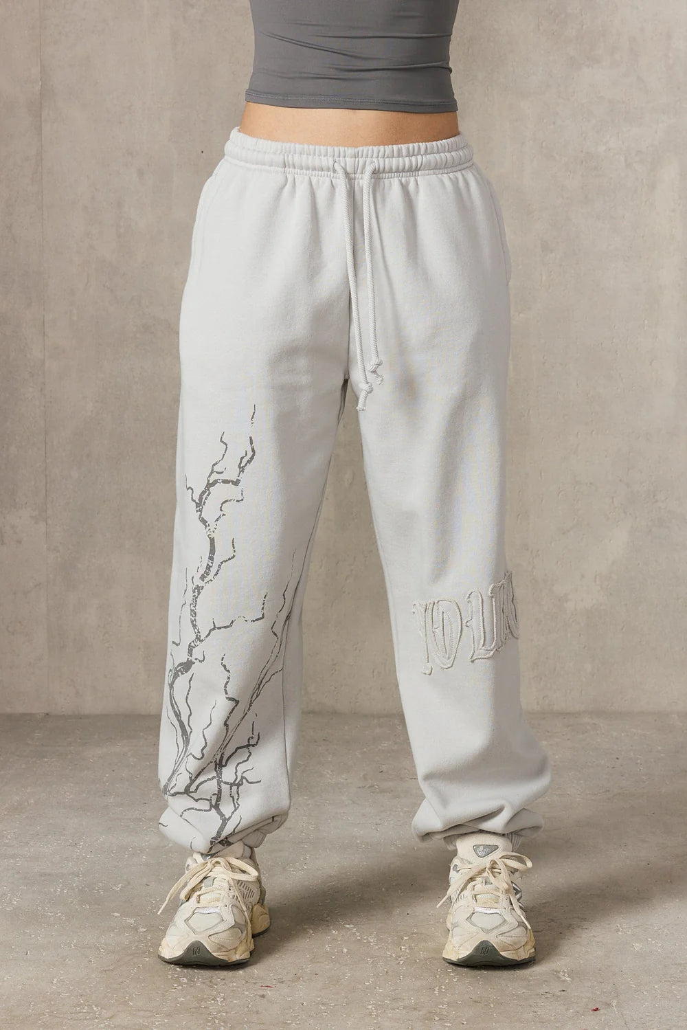 W236 Illumin-ATE Cuff Jogger - Light Grey