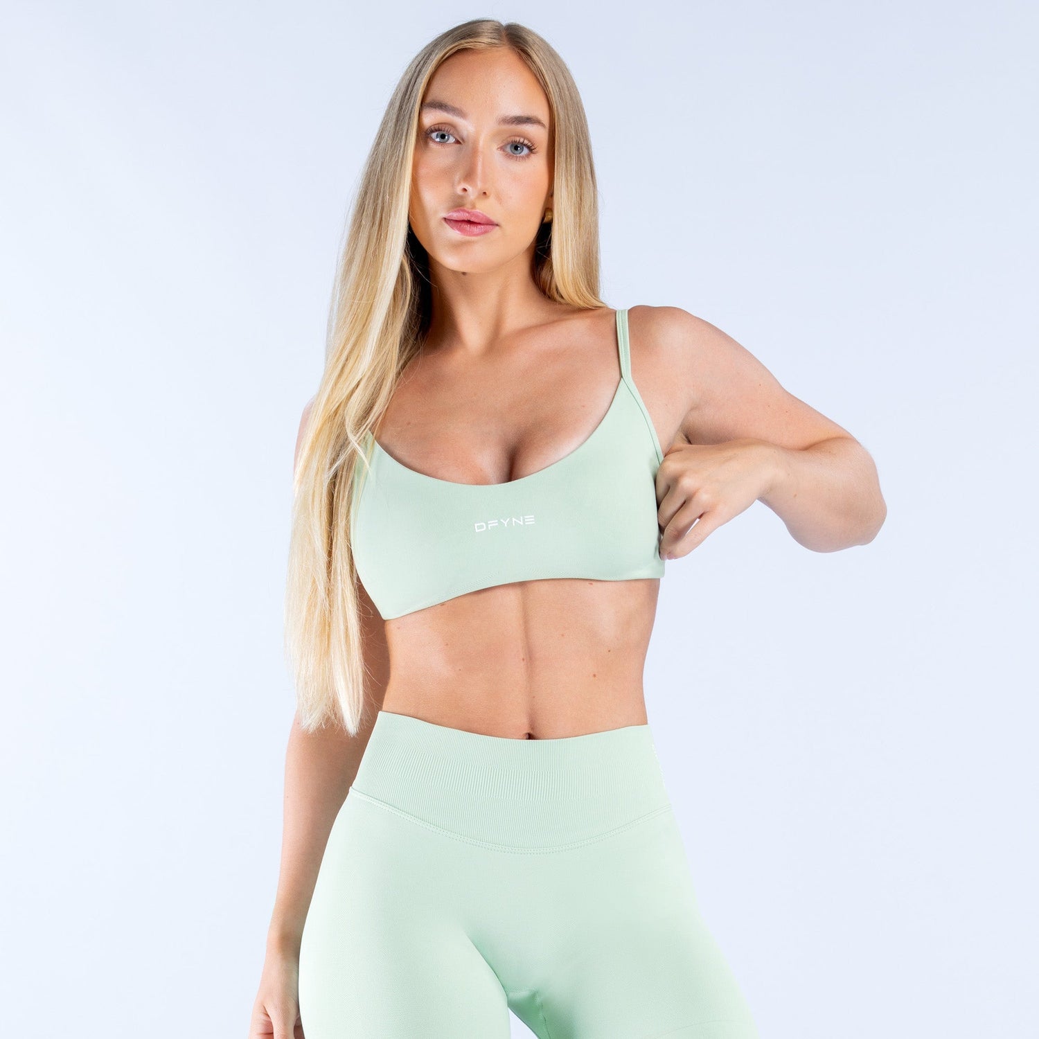 Impact Scoop Neck Bra - Palm Green