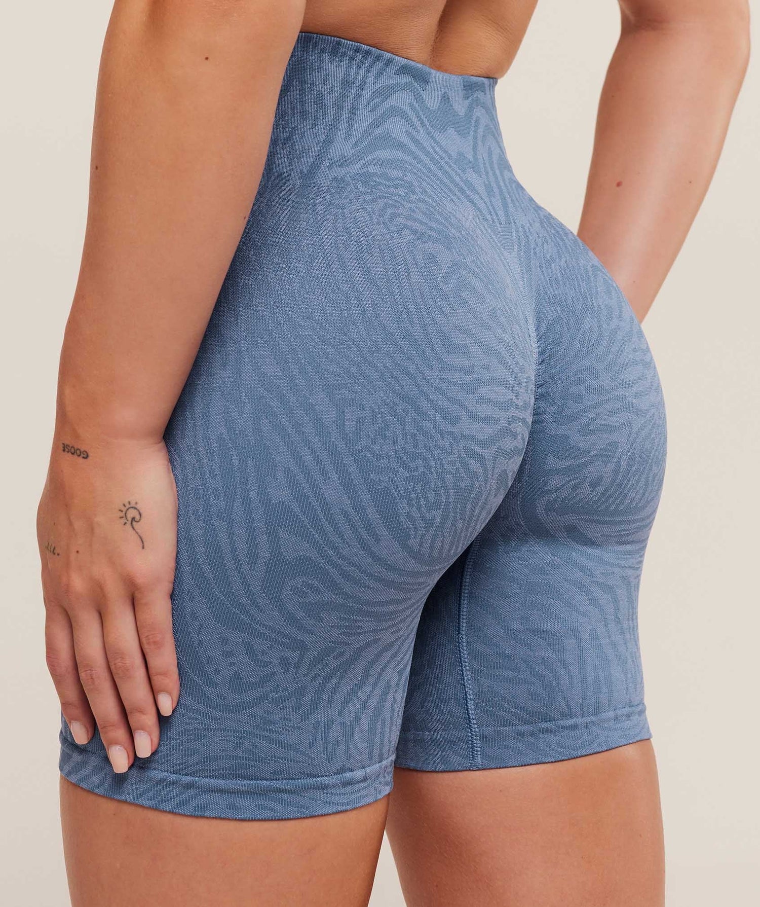 Adapt Animal Seamless Shorts - Worn Blue/Peri Blue