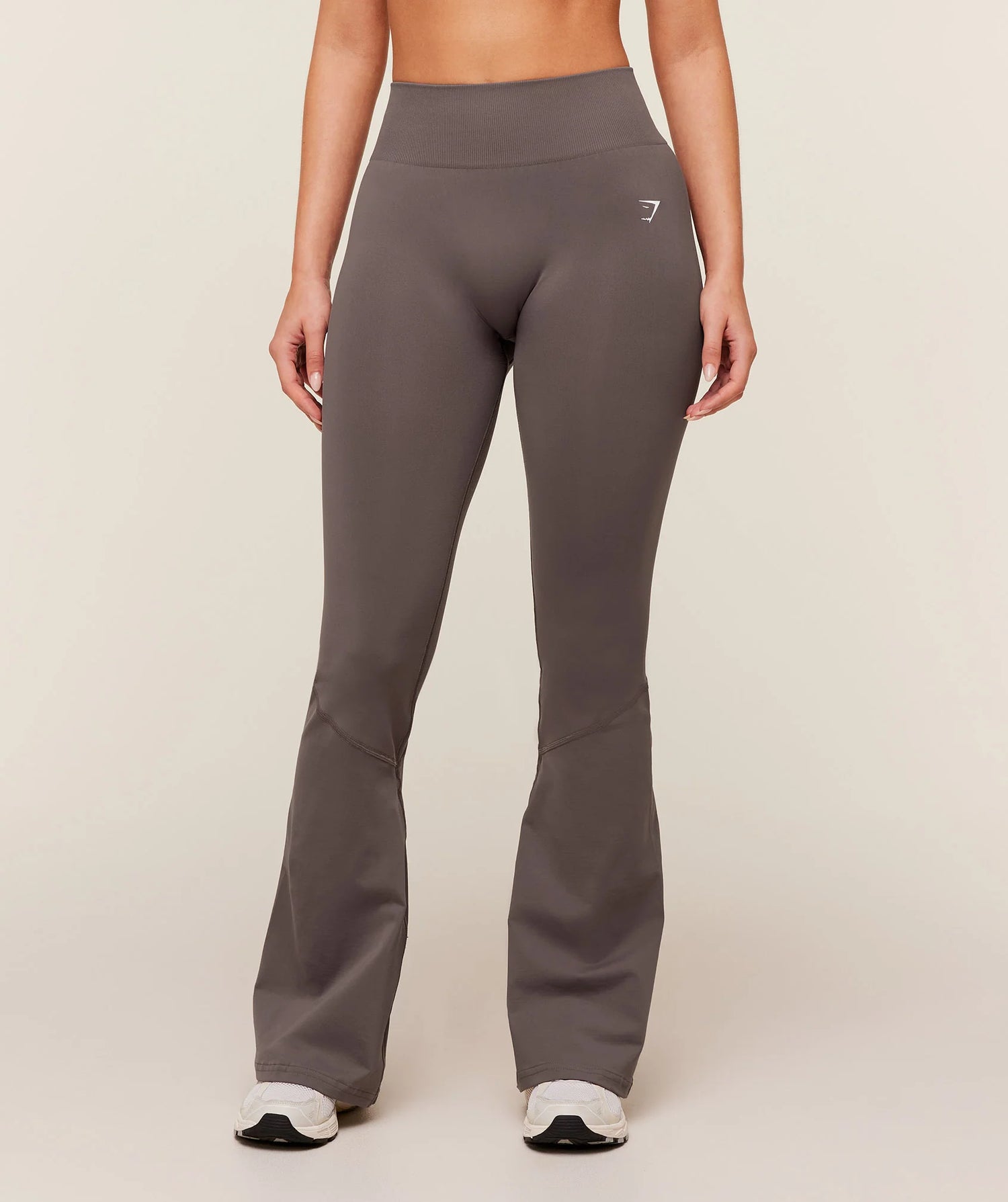 Everyday Seamless Flared Legging 2.0 - Cool Brown