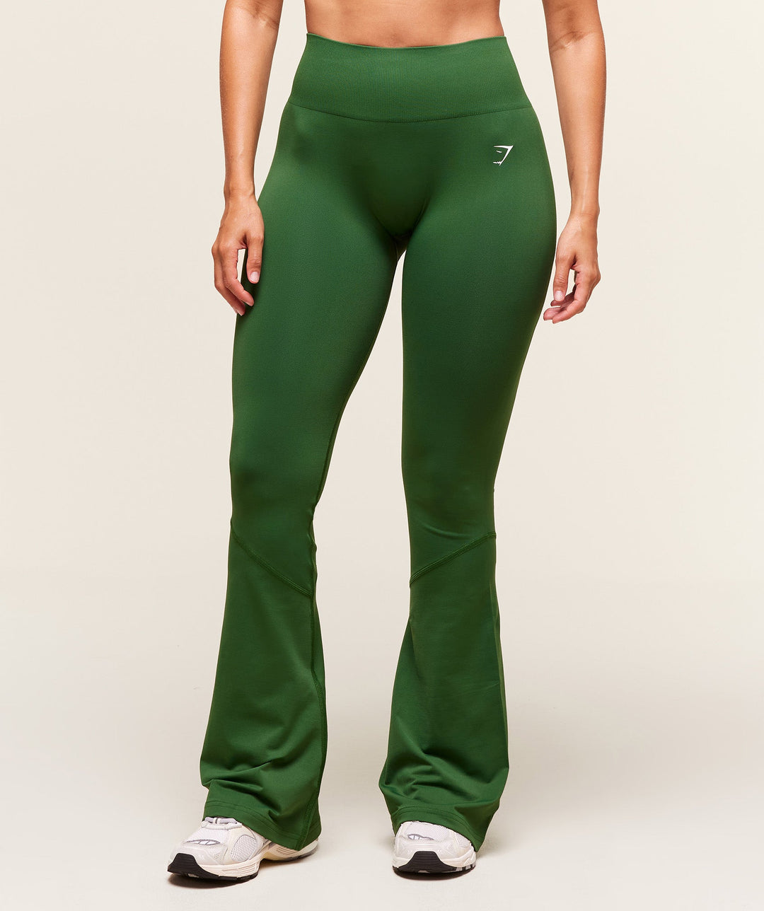 Everyday Seamless Flared Legging - Athletic Green