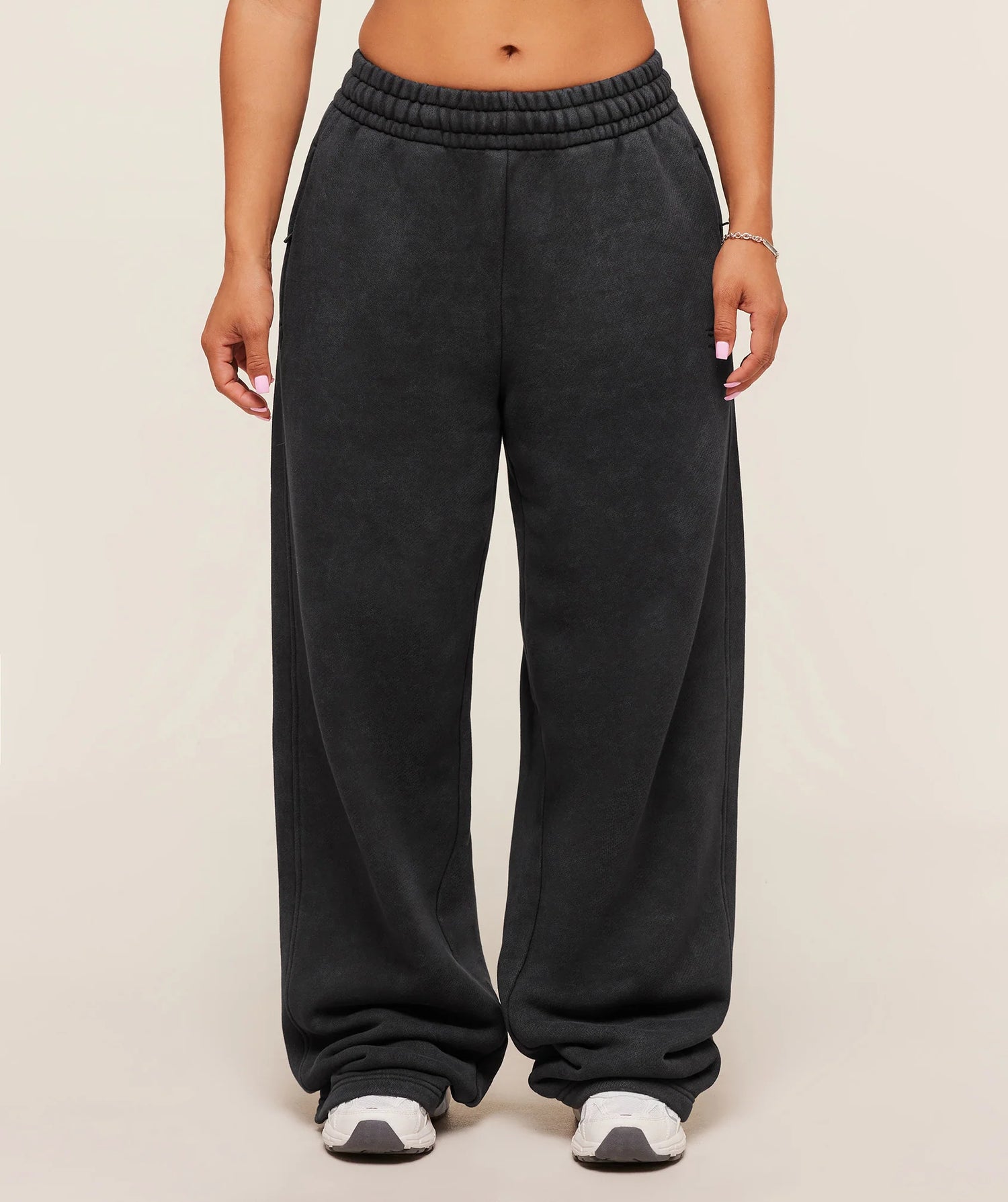 Analis Tracksuit Pant - Black