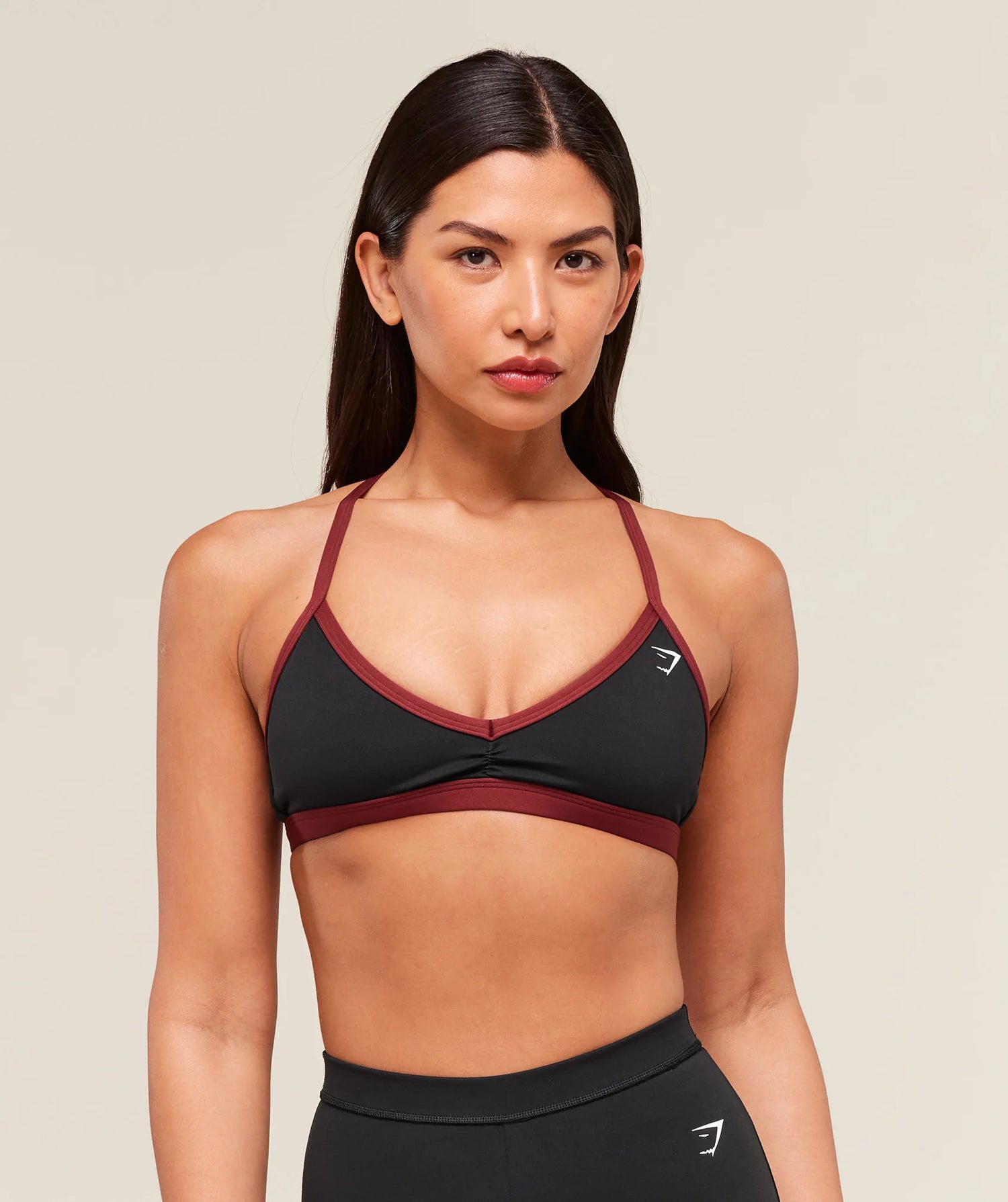 Minimal Sports Bra - Black/Sets Red